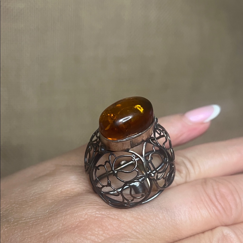 Elegant Baltic Amber And Sterling Silver 925 Filigree Ring